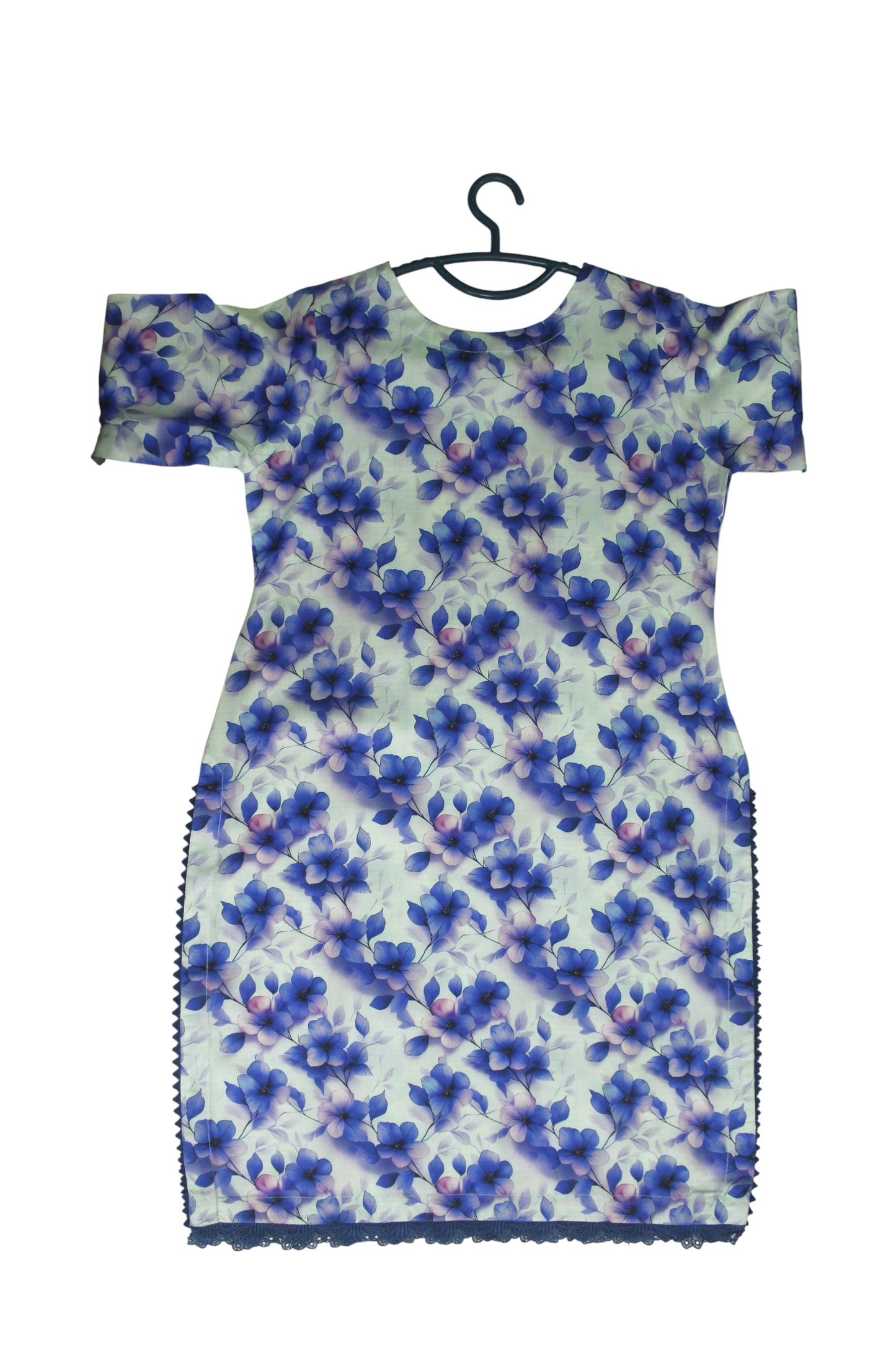 Creamy White 3-Piece Linen Banadora Suit with Blue Floral & Leaf Print and Lace