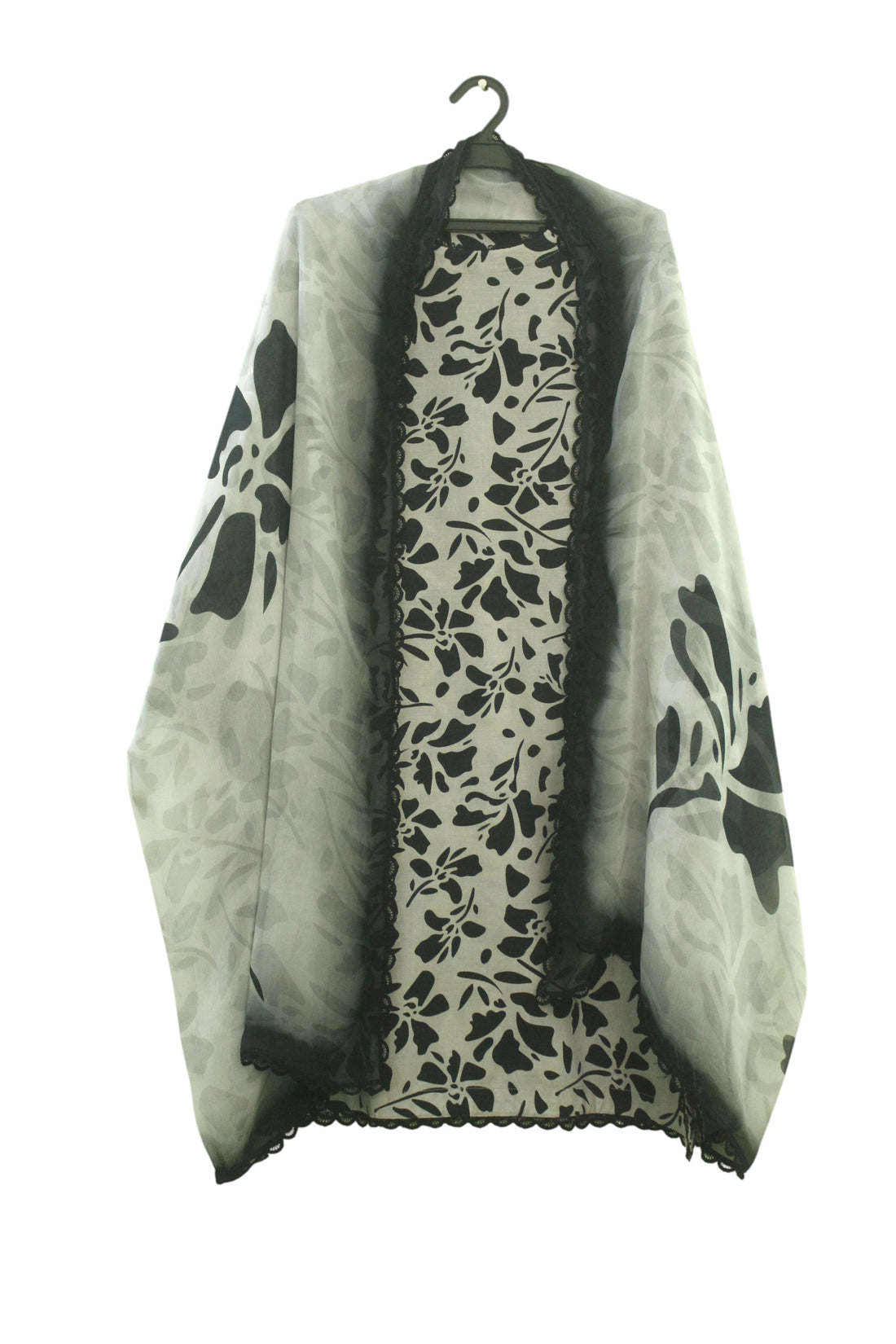 Grey Printed Light Khaddar 3-Piece Suit with Black Pattern & Lace Detailing