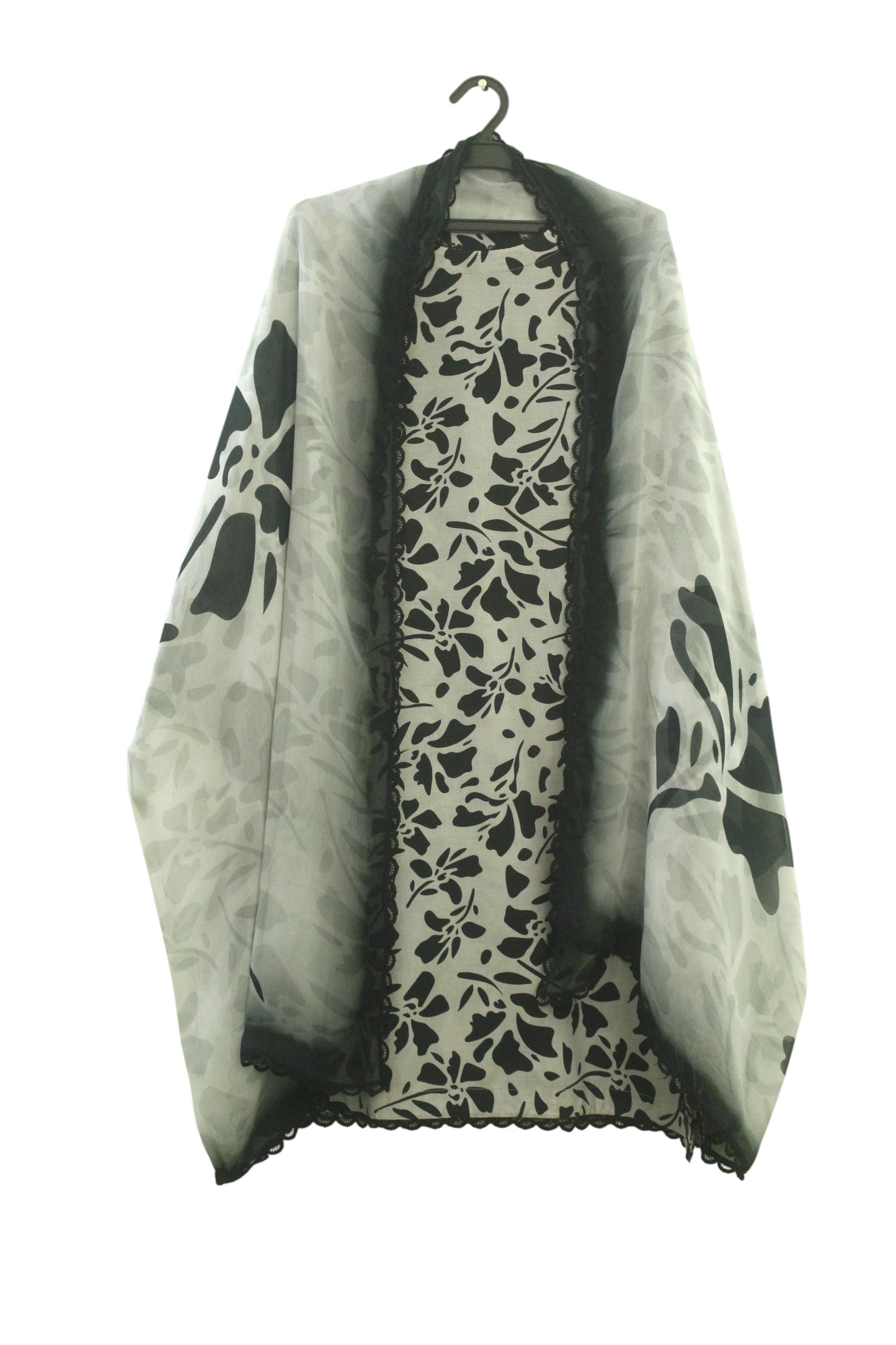 Grey Printed Linen 3-Piece Banadora Suit with Black Pattern & Lace Detailing